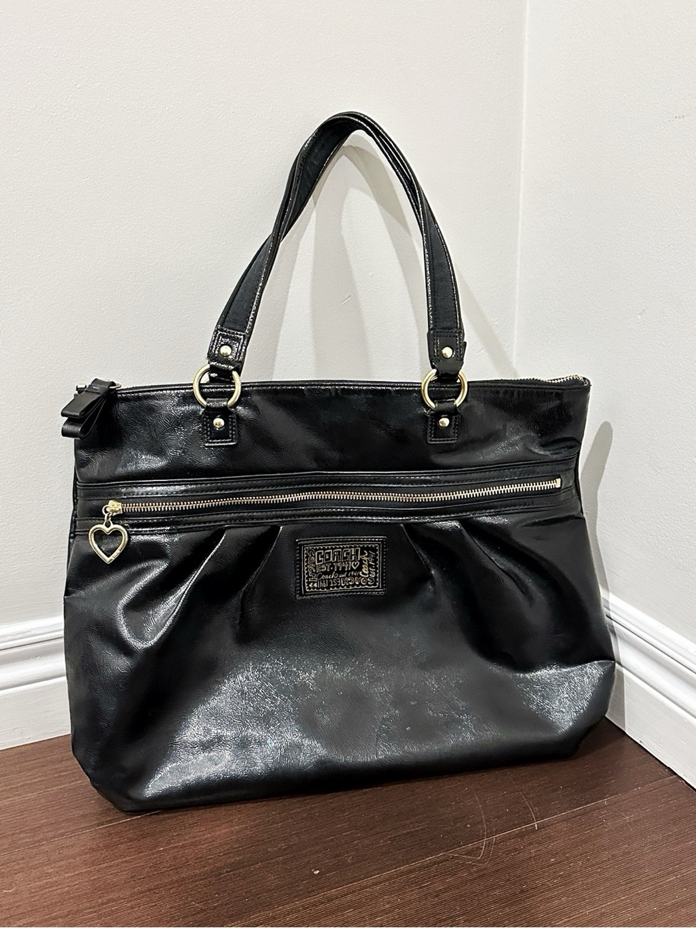 Coach Black Tote Bag Gold Hardware Heart Charm F20004